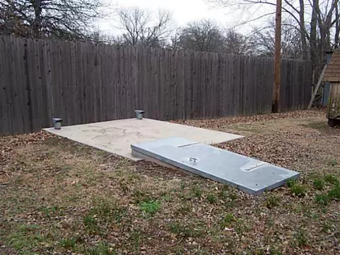Undisclosed, Mcloud, OK 74851 photo 15
