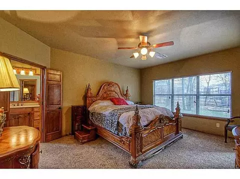 3003 Miramonte Cir, Edmond, OK 73003 photo 8