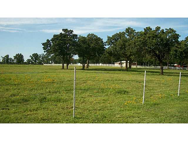 18306 Walker Rd, Mcloud, OK 74851 photo 5