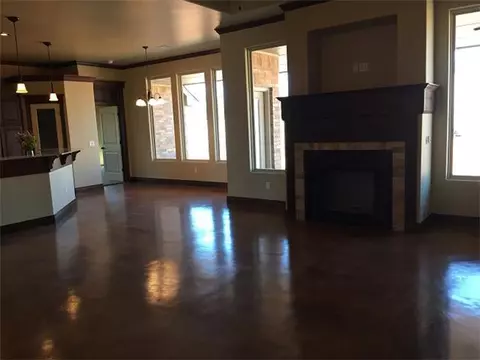 803 Colbert, Tuttle, OK 73089 photo 3