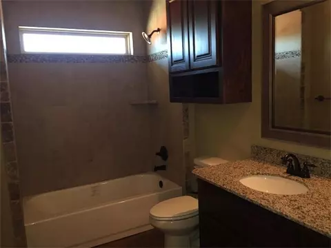 803 Colbert, Tuttle, OK 73089 photo 10