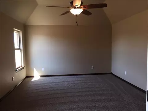 803 Colbert, Tuttle, OK 73089 photo 11
