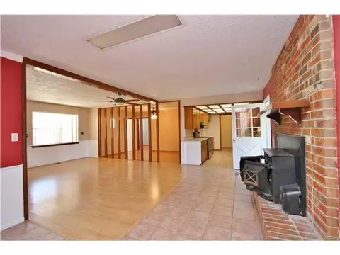 603 Willow, Tuttle, OK 73089 photo 5