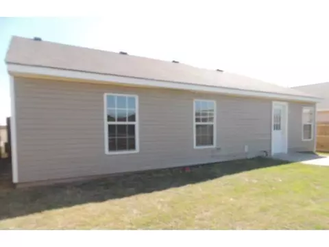 1805 Eagle Dr, Moore, OK 73160 photo 8