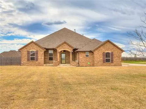 4600 Shoreside Dr, Tuttle, OK 73089 photo 2