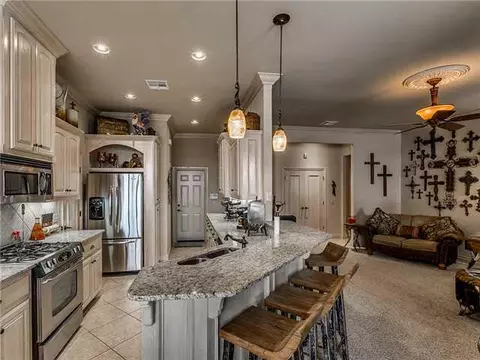 4600 Shoreside Dr, Tuttle, OK 73089 photo 8