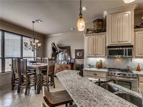 4600 Shoreside Dr, Tuttle, OK 73089 photo 5