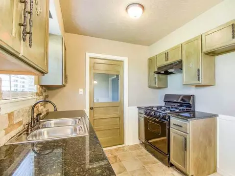 122 E Ridge Rd, Norman, OK 73069 photo 3