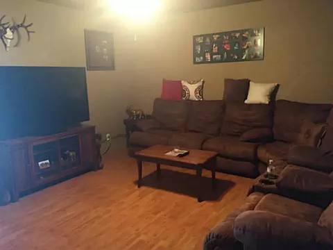 211 E 5th St, Davenport, OK 74026 photo 3