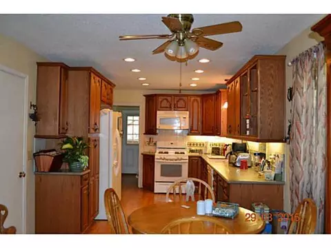 31408 Parkwood Rd, Mcloud, OK 74851 photo 5
