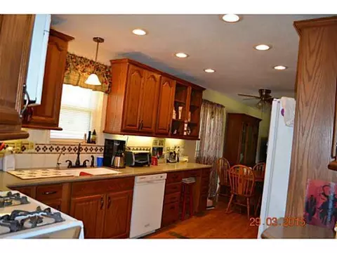 31408 Parkwood Rd, Mcloud, OK 74851 photo 6