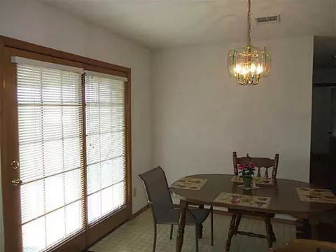 6700 E Post Oak Rd, Noble, OK 73068 photo 4
