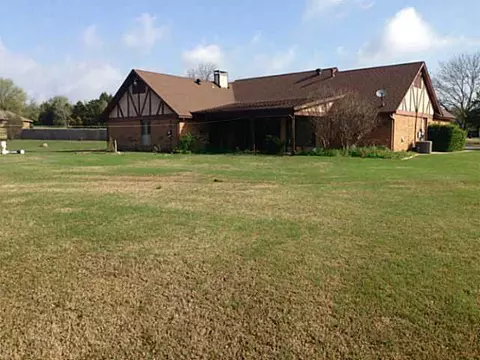 1925 E Bradley St, Shawnee, OK 74804 photo 10