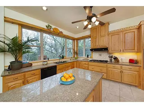 10401 E Danforth Rd, Arcadia, OK 73007 photo 3