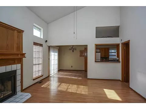 512 Clover Rd, Moore, OK 73160 photo 4