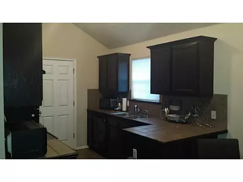 4507 Applegate Dr, Moore, OK 73160 photo 7