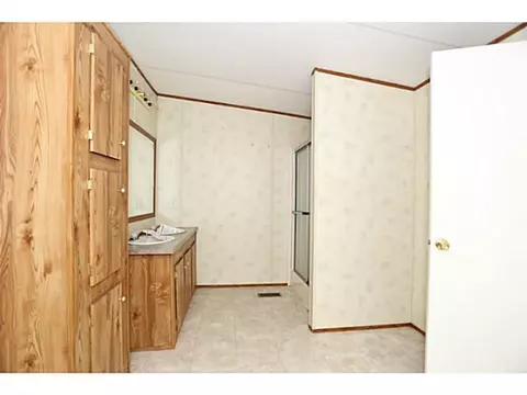 8000 Wolfridge Rd, Harrah, OK 73045 photo 4
