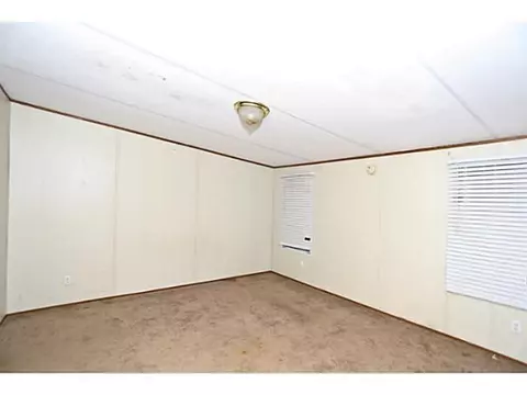 8000 Wolfridge Rd, Harrah, OK 73045 photo 3