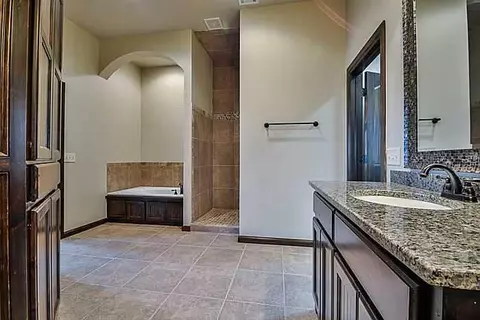 1663 NW 35thter, Newcastle, OK 73065 photo 13
