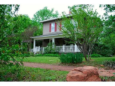 602 E Mansur Ave, Guthrie, OK 73044 photo 2