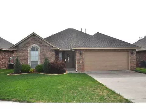 3216 Gabriel Ct, Moore, OK 73160 photo 1