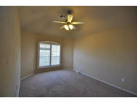 2100 Wheaton Dr, Norman, OK 73071 photo 13