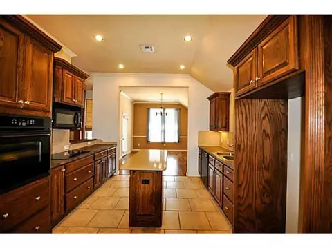 2100 Wheaton Dr, Norman, OK 73071 photo 5
