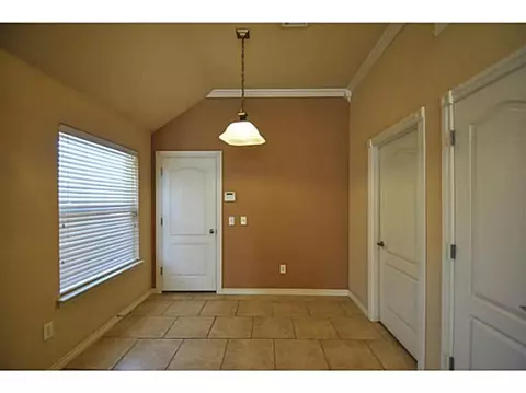 2100 Wheaton Dr, Norman, OK 73071 photo 8