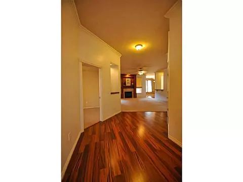 2100 Wheaton Dr, Norman, OK 73071 photo 2