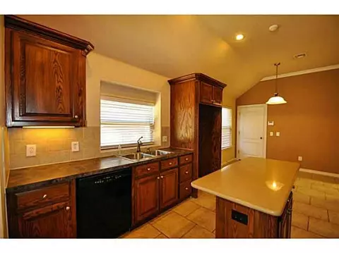 2100 Wheaton Dr, Norman, OK 73071 photo 6