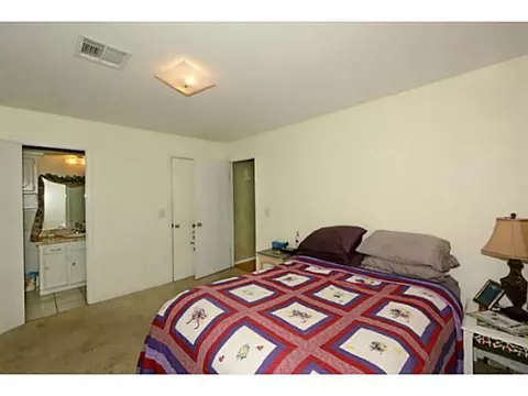 1805 Gale, Moore, OK 73160 photo 9