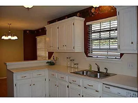409 Baker, Norman, OK 73072 photo 9
