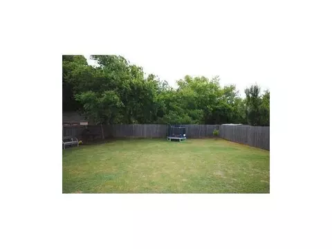 4304 Mackenzie Dr, Moore, OK 73160 photo 15