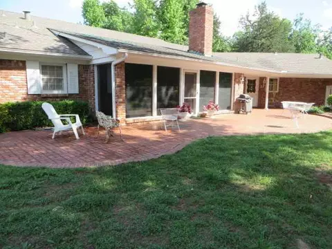 108 Maple Ln, Chickasha, OK 73018 photo 15