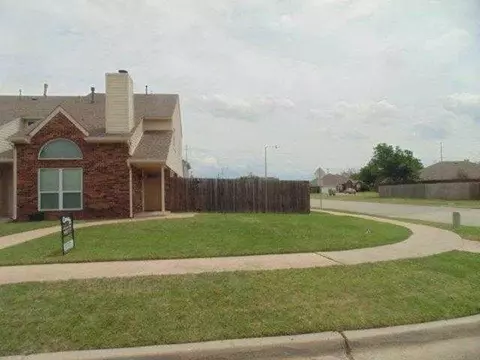 2801 Brompton, Norman, OK 73072 photo 2