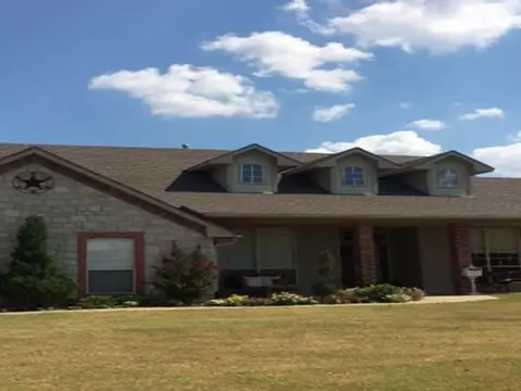 896 Liveoak Ln, Blanchard, OK 73010 photo 1
