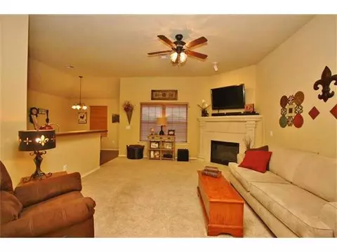 1009 Desert Trl, Yukon, OK 73099 photo 2