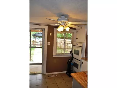 1113 E Noble Ave, Guthrie, OK 73044 photo 7