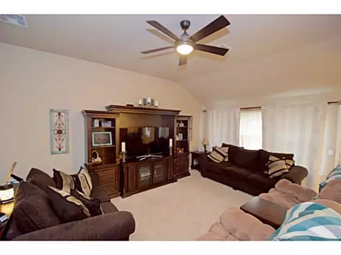 4407 Applegate Dr, Moore, OK 73160 photo 3
