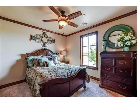21991 Marbella Dr, Edmond, OK 73012 photo 16
