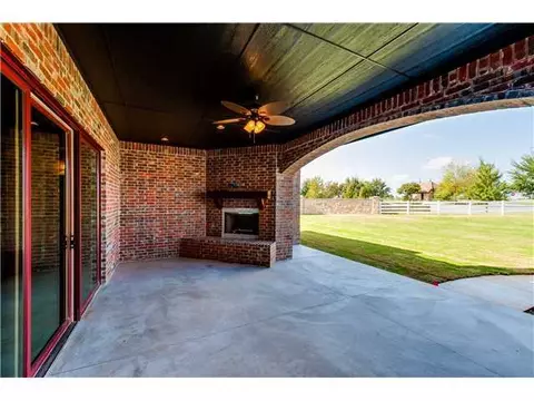 21991 Marbella Dr, Edmond, OK 73012 photo 18