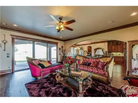 21991 Marbella Dr, Edmond, OK 73012 photo 5