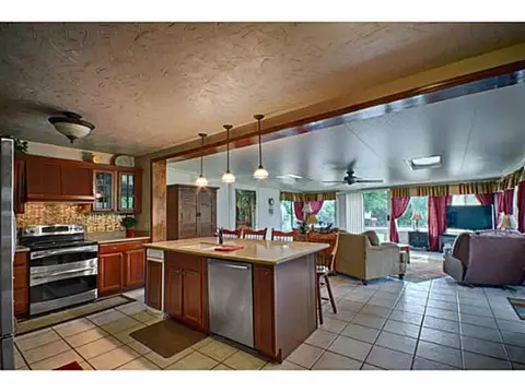120 Pinewood Dr, Tuttle, OK 73089 photo 9