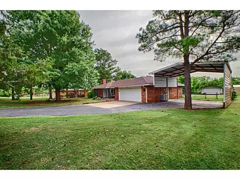 120 Pinewood Dr, Tuttle, OK 73089 photo 2