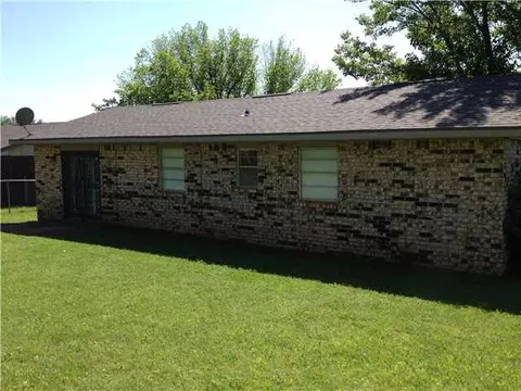 908 Pinebrook Dr, Guthrie, OK 73044 photo 10