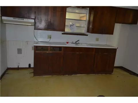 105 W Holly, Tuttle, OK 73089 photo 3