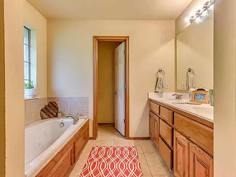 809 Springlake Rd, Newcastle, OK 73065 photo 11