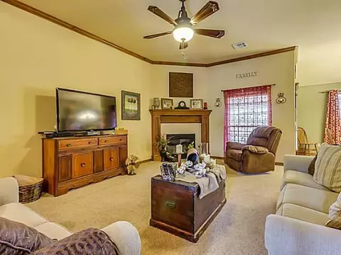 809 Springlake Rd, Newcastle, OK 73065 photo 5