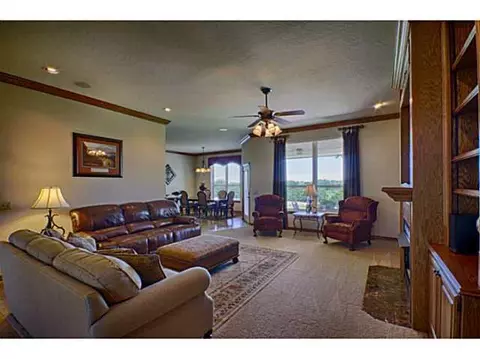 1112 Whispering Ridge Dr, Tuttle, OK 73089 photo 8