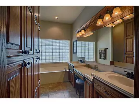 1112 Whispering Ridge Dr, Tuttle, OK 73089 photo 15
